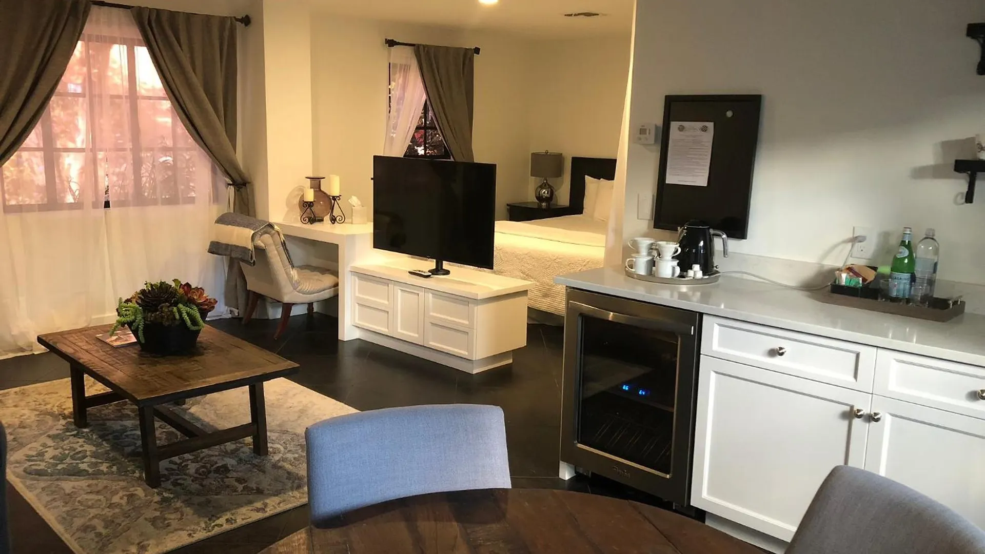 Bespoke Inn Scottsdale